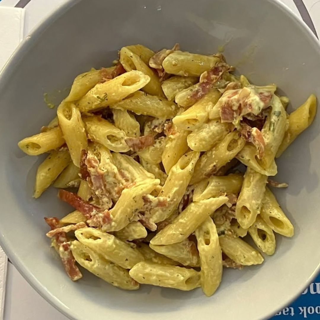 Pennette speck e zafferano